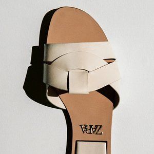 ZARA LOW HEELED CROSSED LEATHER SANDALS